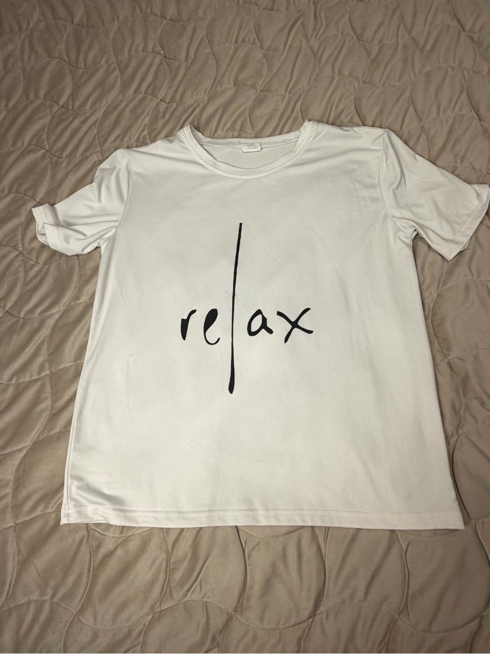 Relax Graphic Short-Sleeve Tee - White